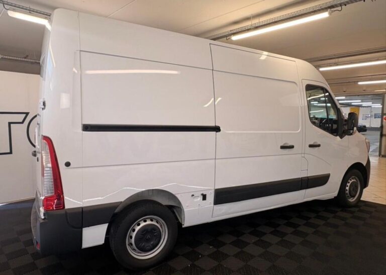 Renault Master FOURGON FGN TRAC F3300 BLUE DCI 135 GRAND CONFORT - Image 06 (July 7, 2026)