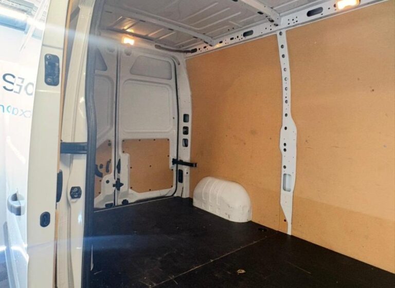 Renault Master FOURGON FGN TRAC F3300 BLUE DCI 135 GRAND CONFORT - Image 07 (July 7, 2026)
