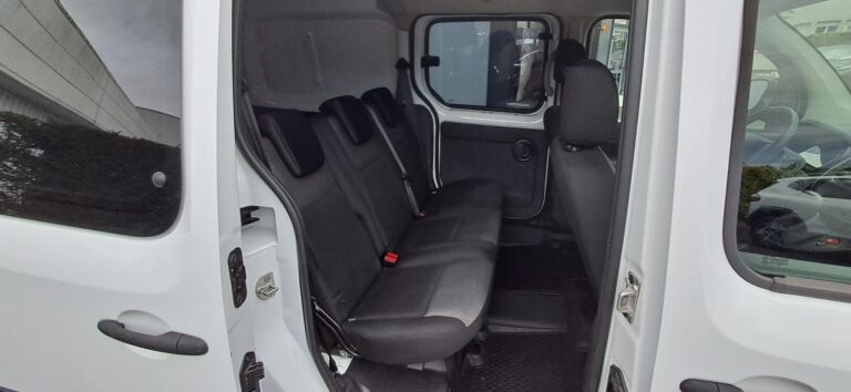 Renault Kangoo Express ZE E-TECH MAXI ELEC AI-19 CONFORT 5PLS - Image 09 (July 7, 2026)