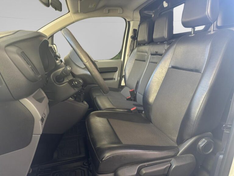 Toyota PROACE 115 CH D-4D COMPACT L1 CONFORT - Image 12 (July 7, 2026)