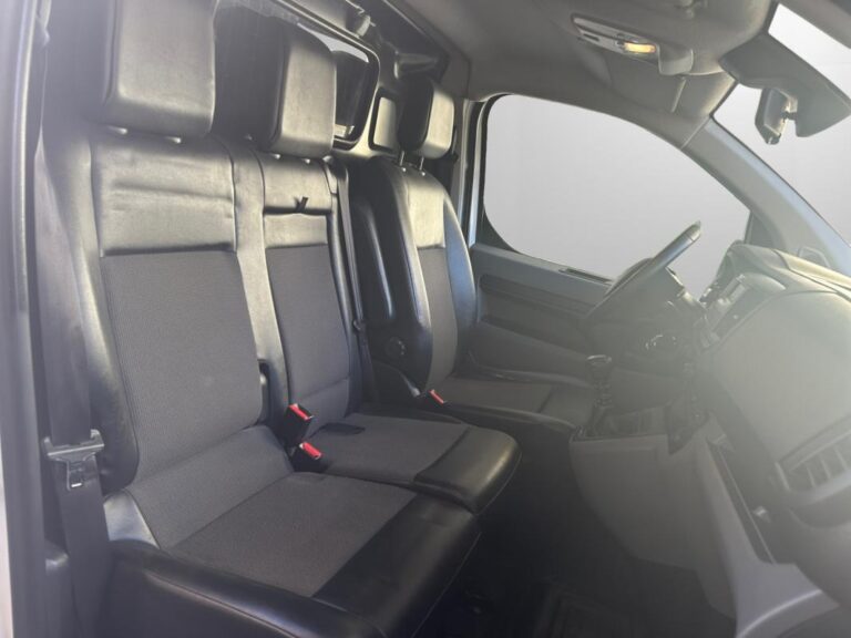 Toyota PROACE 115 CH D-4D COMPACT L1 CONFORT - Image 13 (July 7, 2026)
