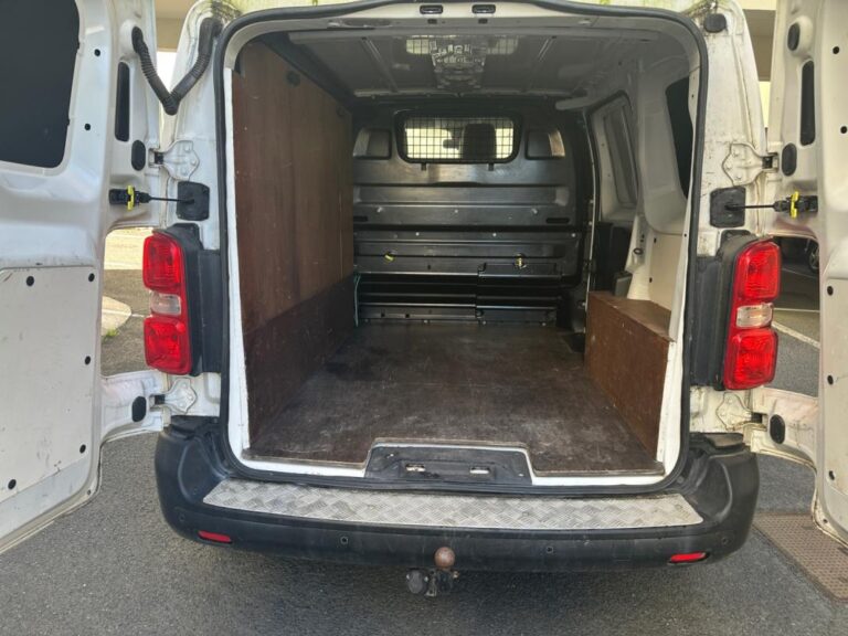 Toyota PROACE 115 CH D-4D COMPACT L1 CONFORT - Image 15 (July 7, 2026)
