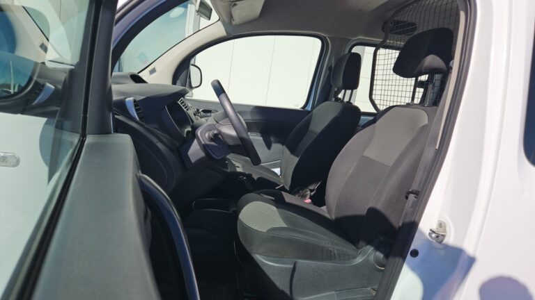 Renault Kangoo Express Z.E. CABINE APPROFONDIE MAXI ACHAT INTEGRAL GRAND CONFORT - Image 14 (July 7, 2026)