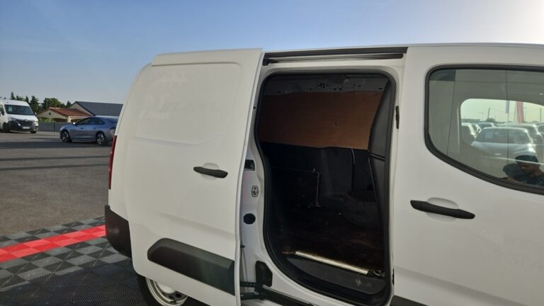 Opel combo cargo 1.5 100 CH S/S BVM6 AUGMENTE PACK CLIM - Image 10 (July 7, 2026)