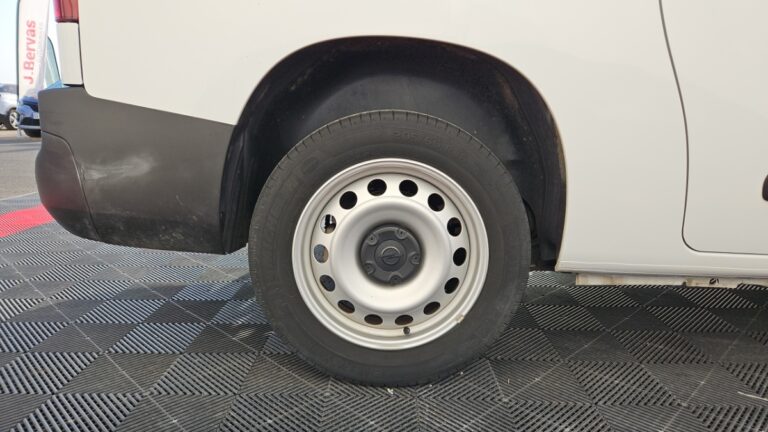 Opel combo cargo 1.5 100 CH S/S BVM6 AUGMENTE PACK CLIM - Image 08 (July 7, 2026)