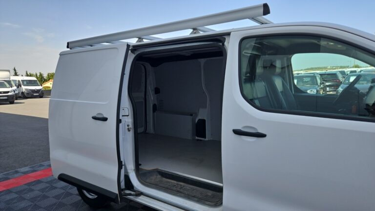 Peugeot Expert FOURGON tole standard bluehdi 100 ss bvm6 pro - Image 10 (July 7, 2026)
