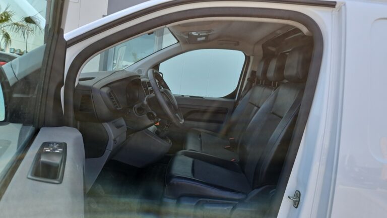 Peugeot Expert FOURGON tole standard bluehdi 100 ss bvm6 pro - Image 13 (July 7, 2026)