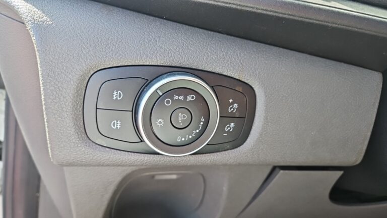Ford Transit Custom 2.0 ECOBLUE 105 280 TREND BUSINESS - Image 18 (July 7, 2026)