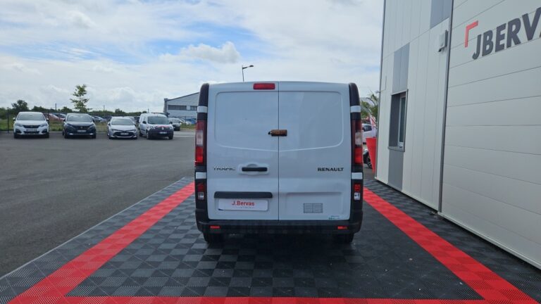 Renault Trafic FOURGON 2800 kg blue dci 150 edc grand confort - Image 04 (July 7, 2026)