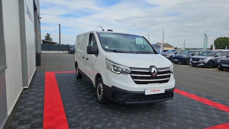 Renault Trafic FOURGON 2800 kg blue dci 150 edc grand confort - Image 06 (July 7, 2026)