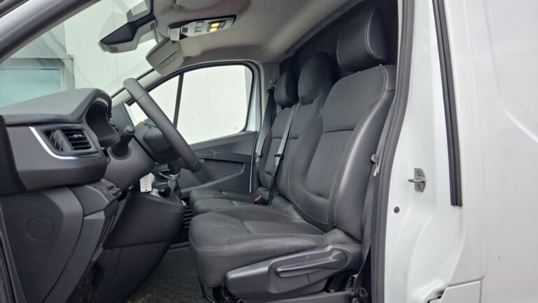 Renault Trafic FOURGON 2800 kg blue dci 150 edc grand confort - Image 09 (July 7, 2026)