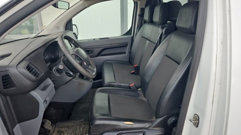 Citroën Jumpy XL BlueHDi 120 S&S BVM6 (340 Nm) Driver - Image 09 (July 7, 2026)