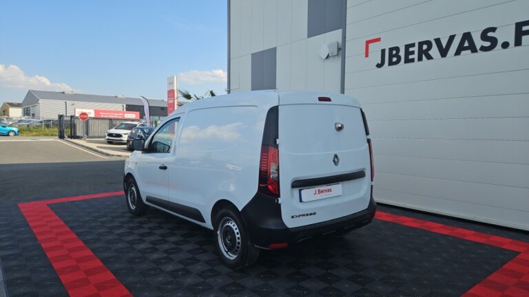 Renault Express Van TCE 100 – 22 CONFORT - Image 03 (July 7, 2026)
