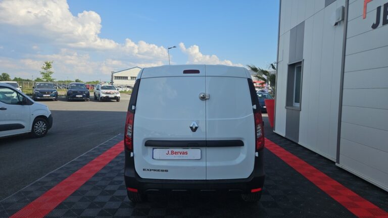 Renault Express Van TCE 100 – 22 CONFORT - Image 04 (July 7, 2026)