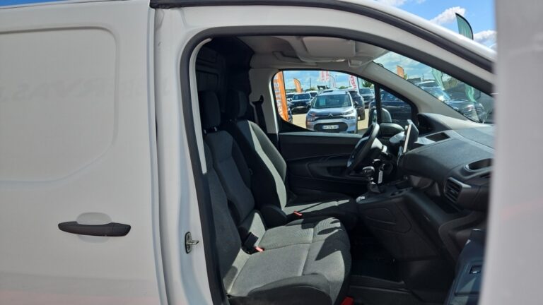 Peugeot Partner FOURGON M 650 KG BLUEHDI 100 SS BVM6 - Image 11 (July 7, 2026)
