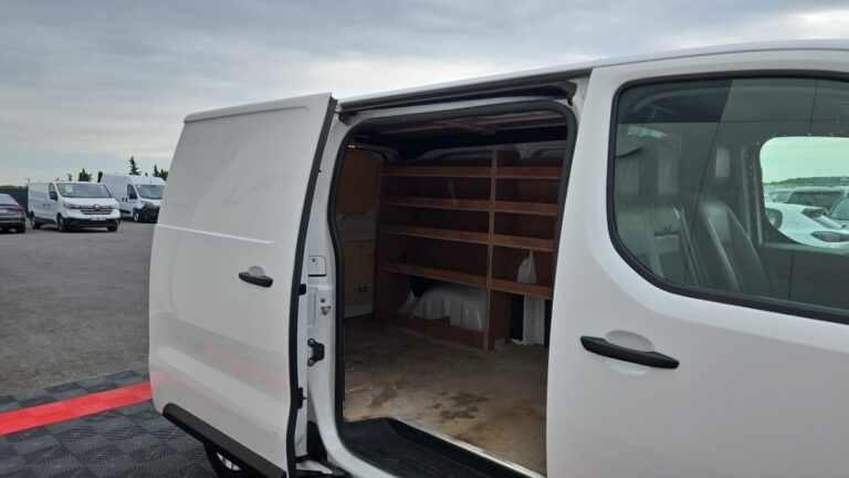 Toyota PROACE FOURGON MEDIUM 1.5L 120 D-4D BVM6 BUSINESS - Image 10 (July 7, 2026)