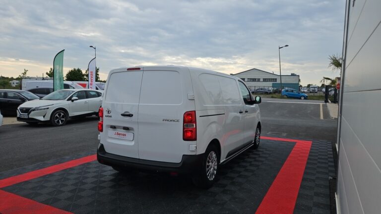 Toyota PROACE FOURGON MEDIUM 1.5L 120 D-4D BVM6 BUSINESS - Image 05 (July 7, 2026)