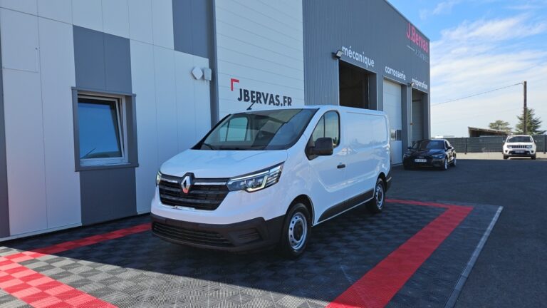 Renault Trafic FOURGON 3000 kg blue dci 150 grand confort - Image 01 (July 7, 2026)