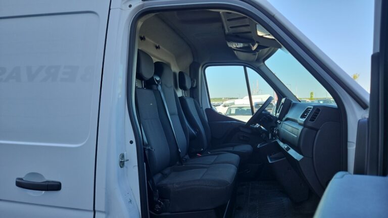 Renault Master FOURGON trac f3500 dci 135 grand confort - Image 11 (July 7, 2026)