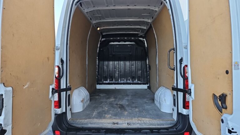 Renault Master FOURGON trac f3500 dci 135 grand confort - Image 09 (July 7, 2026)