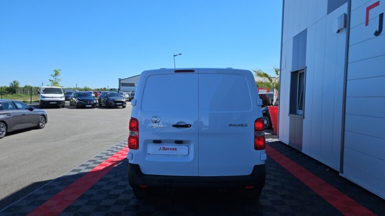 Toyota PROACE FOURGON MEDIUM 1.5L 100 D-4D BVM6 DYNAMIC - Image 04 (July 7, 2026)