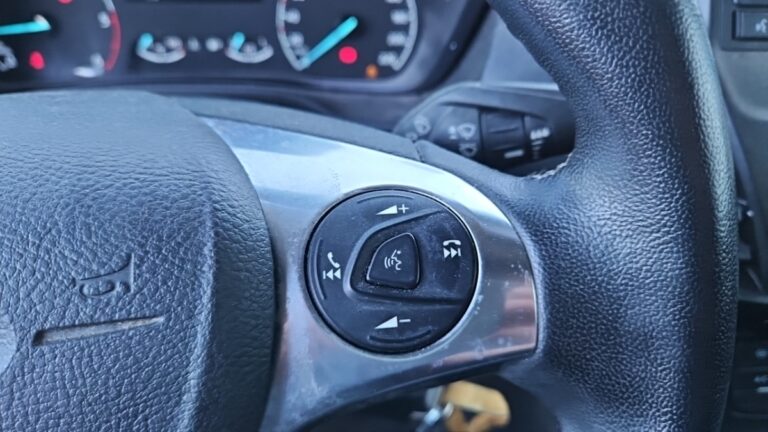 Ford Transit Connect FGN L2 1.5 ECOBLUE 75 SS AMBIENTE - Image 17 (July 7, 2026)