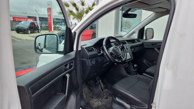 Volkswagen Caddy Van 2.0 TDI 122 4MOTION BVM6 BUSINESS LINE PLUS - Image 12 (July 7, 2026)