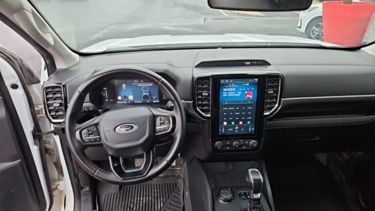 Ford Ranger SUPER CABINE 2.0 ECOBLUE 170 CH SS BVA6 4X4 XLT - Image 12 (July 7, 2026)