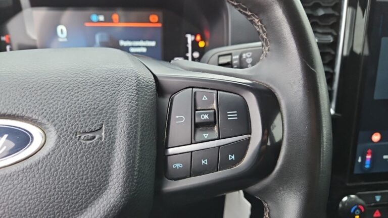 Ford Ranger SUPER CABINE 2.0 ECOBLUE 170 CH SS BVA6 4X4 XLT - Image 16 (July 7, 2026)
