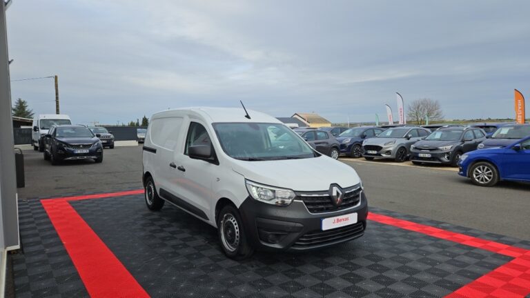 Renault Express Van BLUE DCI 95 – 22 CONFORT - Image 06 (July 7, 2026)