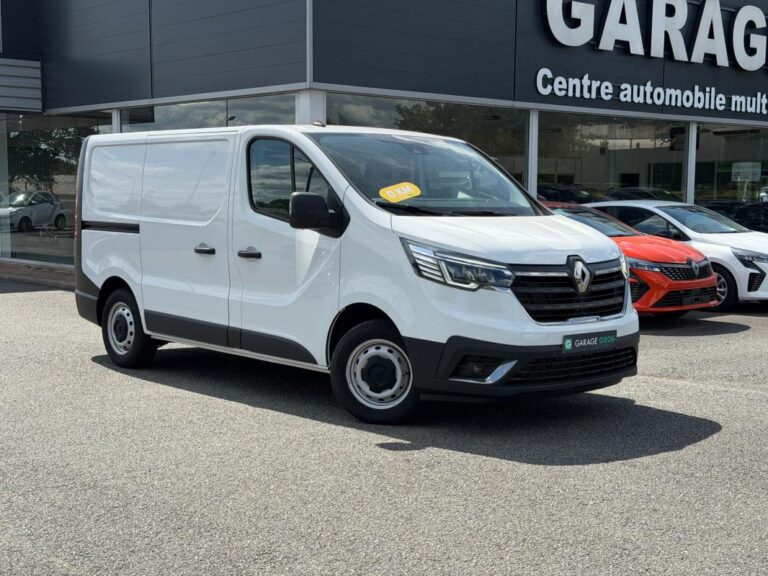 Renault Trafic FOURGON FG BLUE DCI 130 2T8 GSR2 ADVANCE - Image 01 (July 7, 2026)