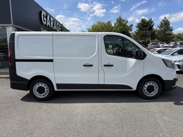 Renault Trafic FOURGON FG BLUE DCI 130 2T8 GSR2 ADVANCE - Image 04 (July 7, 2026)