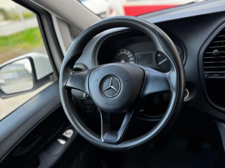 Mercedes Vito FOURGON TOLE 111CDI LONG GARANTIE - Image 11 (July 7, 2026)