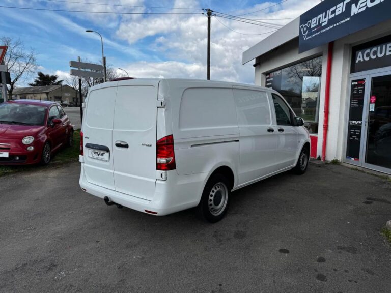 Mercedes Vito FOURGON TOLE 111CDI LONG GARANTIE - Image 06 (July 7, 2026)