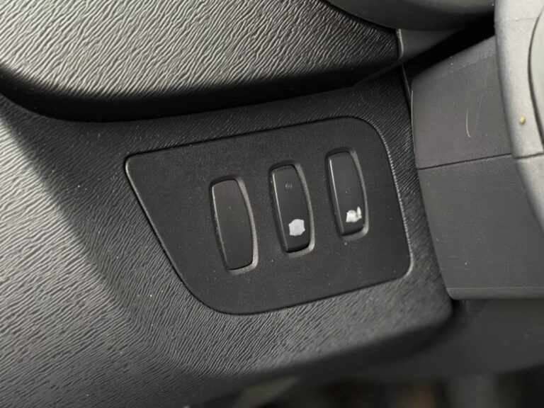 Renault Kangoo II Express Compact Phase 2 (VU) 75 ch GARANTIE 6 MOIS - Image 15 (July 7, 2026)