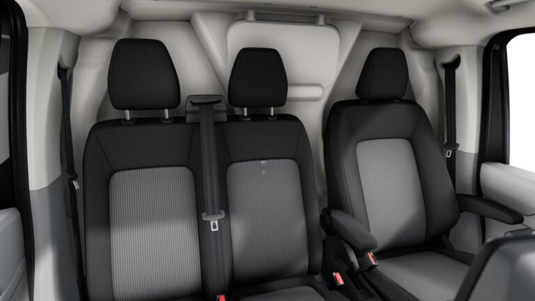 Volkswagen Transporter VAN 2.0 TDI 150 BVA8 BUSINESS - Image 08 (July 7, 2026)