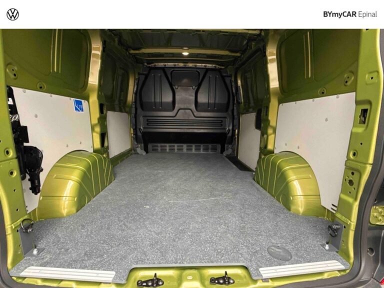 Volkswagen Transporter VAN 2.0 TDI 150 BVA8 BUSINESS PANAMERICANA - Image 12 (July 7, 2026)