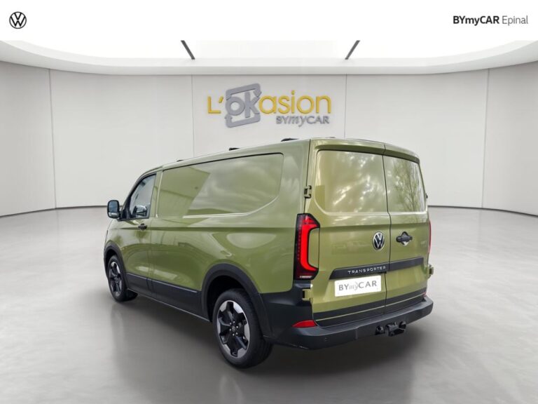 Volkswagen Transporter VAN 2.0 TDI 150 BVA8 BUSINESS PANAMERICANA - Image 03 (July 7, 2026)