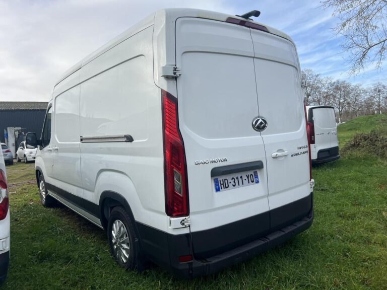 Maxus Deliver 9 E-DELIVER9 FOURGON DOUBLE PORTE 72 KWH - Image 02 (July 7, 2026)