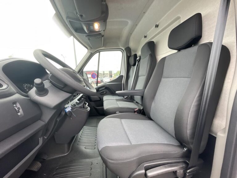 Nissan Interstar FOURGON 3T5 2.3 DCI 150 S/S ACENTA - Image 19 (July 7, 2026)