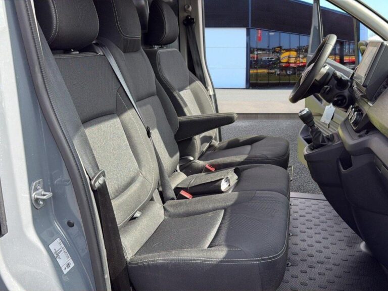 Renault Trafic FOURGON FGN 3000 KG BLUE DCI 130 GRAND CONFORT - Image 11 (July 7, 2026)