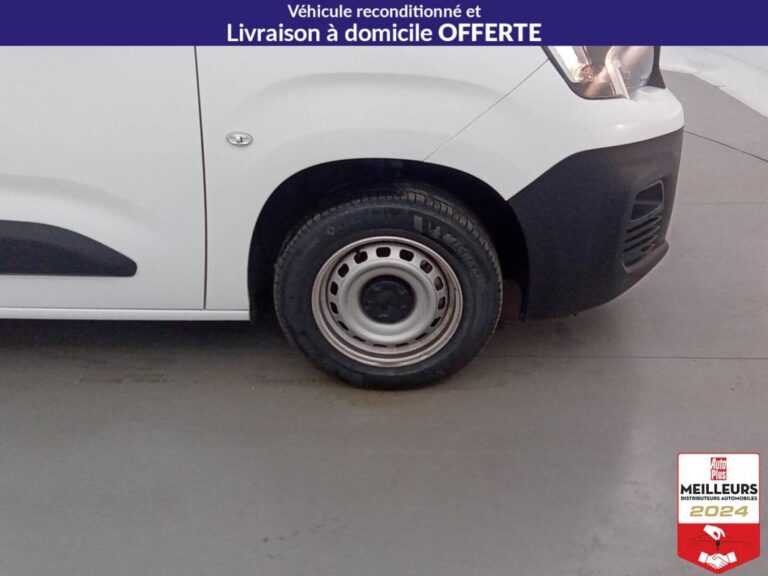 Peugeot Partner FOURGON STANDARD 650 KG ESSENCE 110 PREMIU - Image 11 (July 7, 2026)