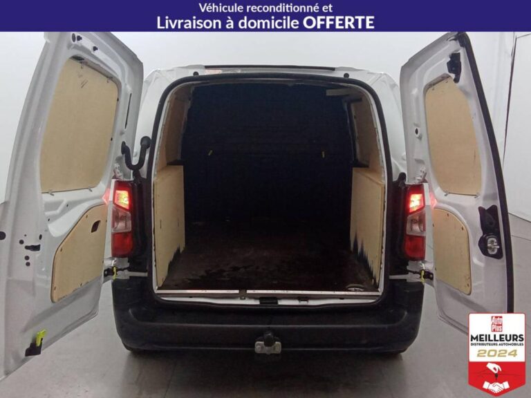 Peugeot Partner FOURGON STANDARD 650 KG ESSENCE 110 PREMIU - Image 17 (July 7, 2026)