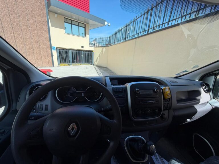 Renault Trafic 1.6 DCI 90 CH TVA récupérable - Image 07 (July 7, 2026)