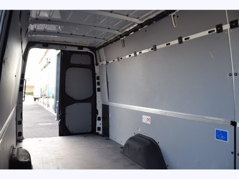 Mercedes Sprinter 314 CDI 43SL / 15,5m3 – 33 990 € HT - Image 19 (July 8, 2026)