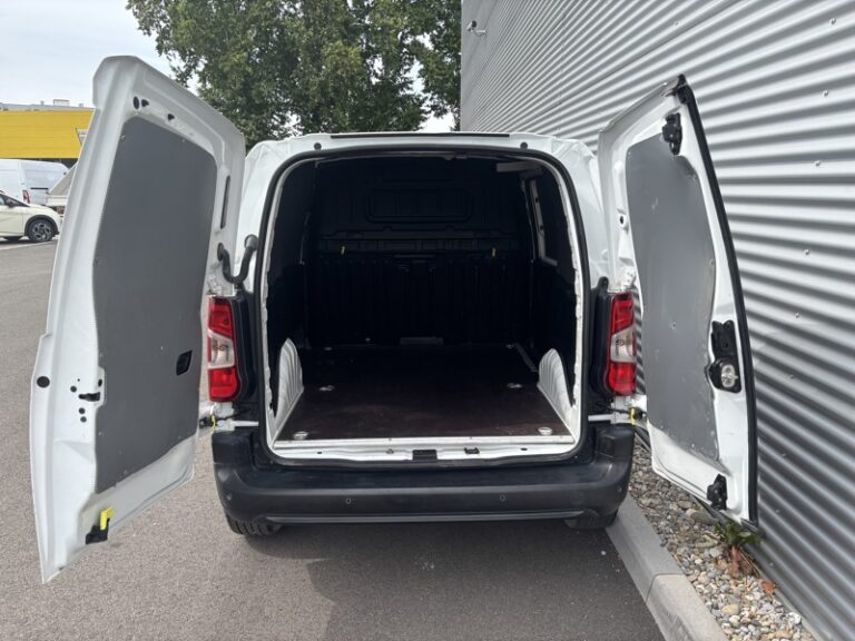 Peugeot Partner 1.5L 100ch Premium 650Kg M 11 240€ HT - Image 06 (July 8, 2026)