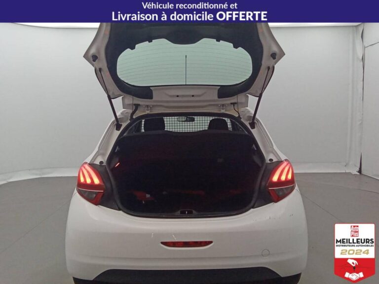 Peugeot 208 Affaire BlueHDI 75 Pack Clim 2PL - Image 17 (July 8, 2026)
