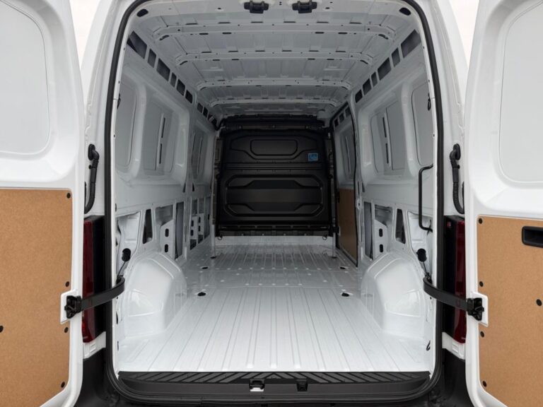 Renault Master IV VAN FOURGON DCI BLUE 150 EXTRA TRAC 3T5 - Image 19 (July 8, 2026)