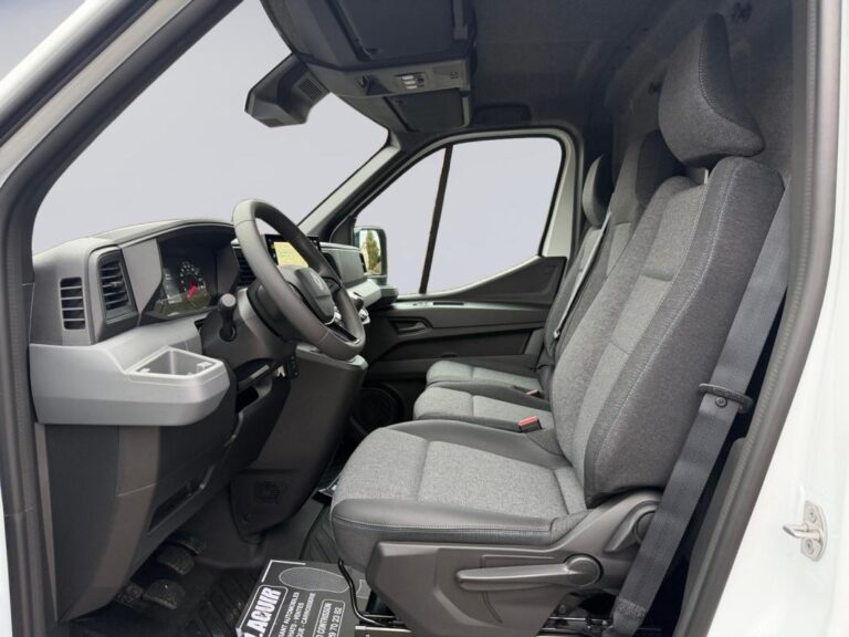 Renault Master IV VAN FOURGON DCI BLUE 150 EXTRA TRAC 3T5 - Image 09 (July 8, 2026)