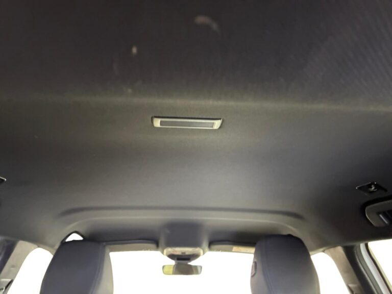 Peugeot 308 BlueHDi 130ch S&S EAT8 GT Pack - Image 16 (July 8, 2026)